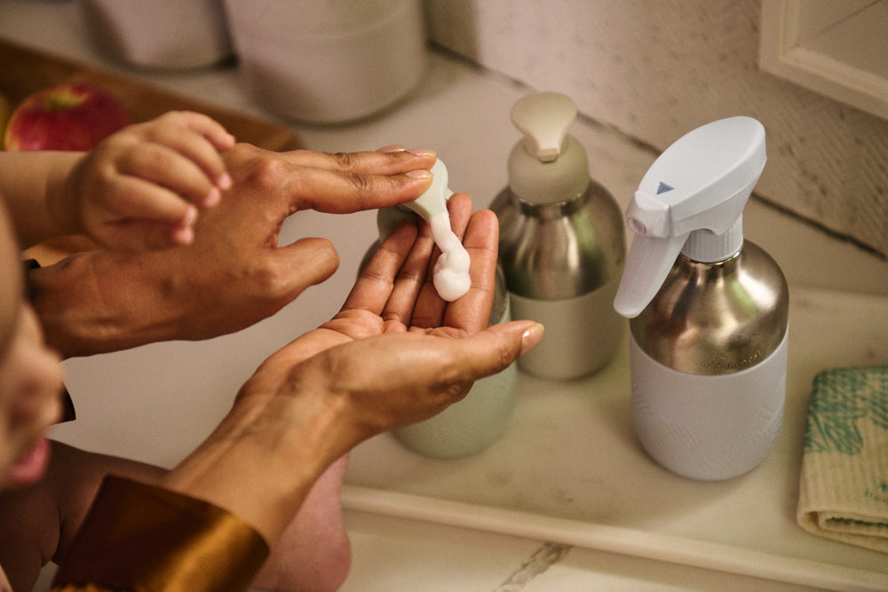 Hand Soap & Stainless Steel Bottle Set plantbased ingredients